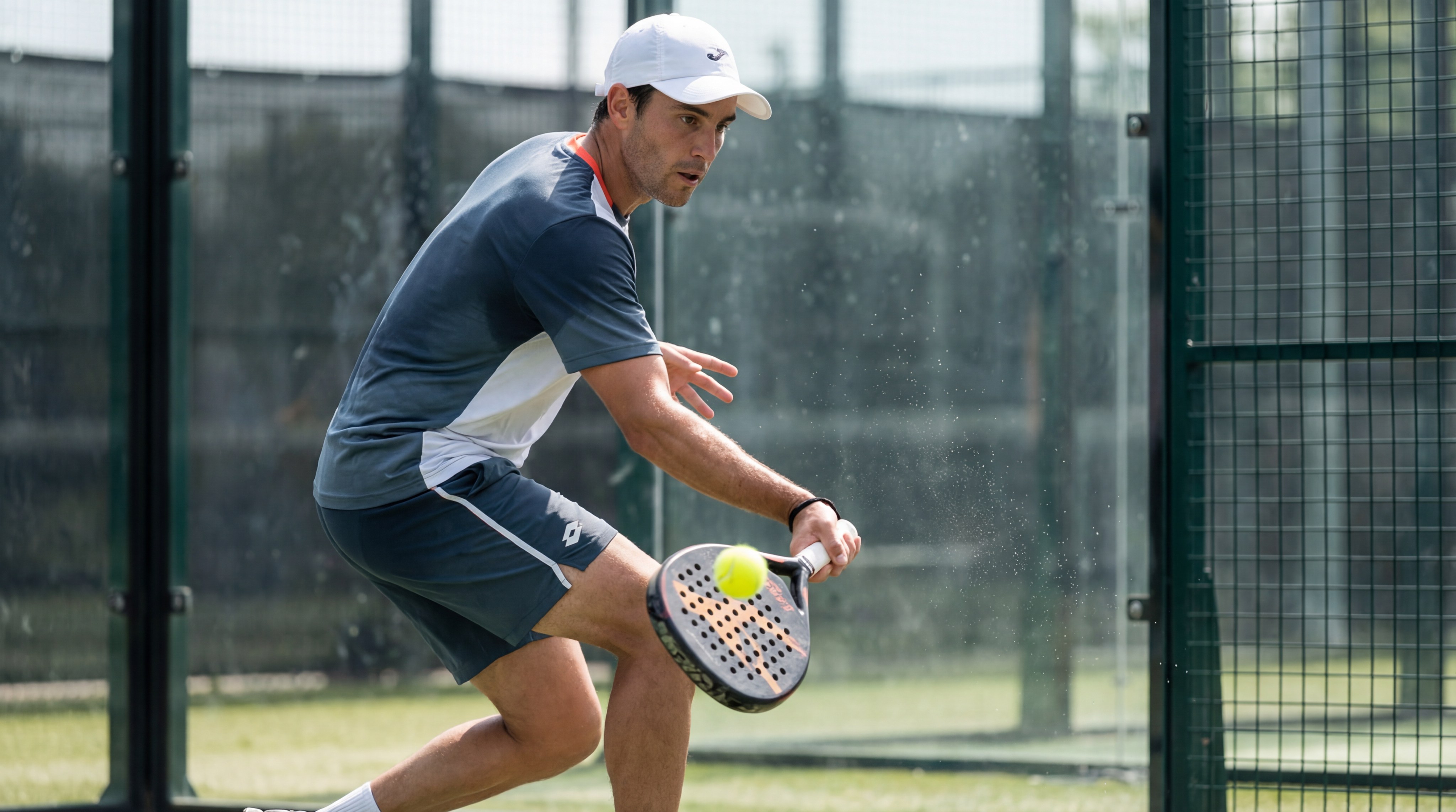 padel underhand serve technique