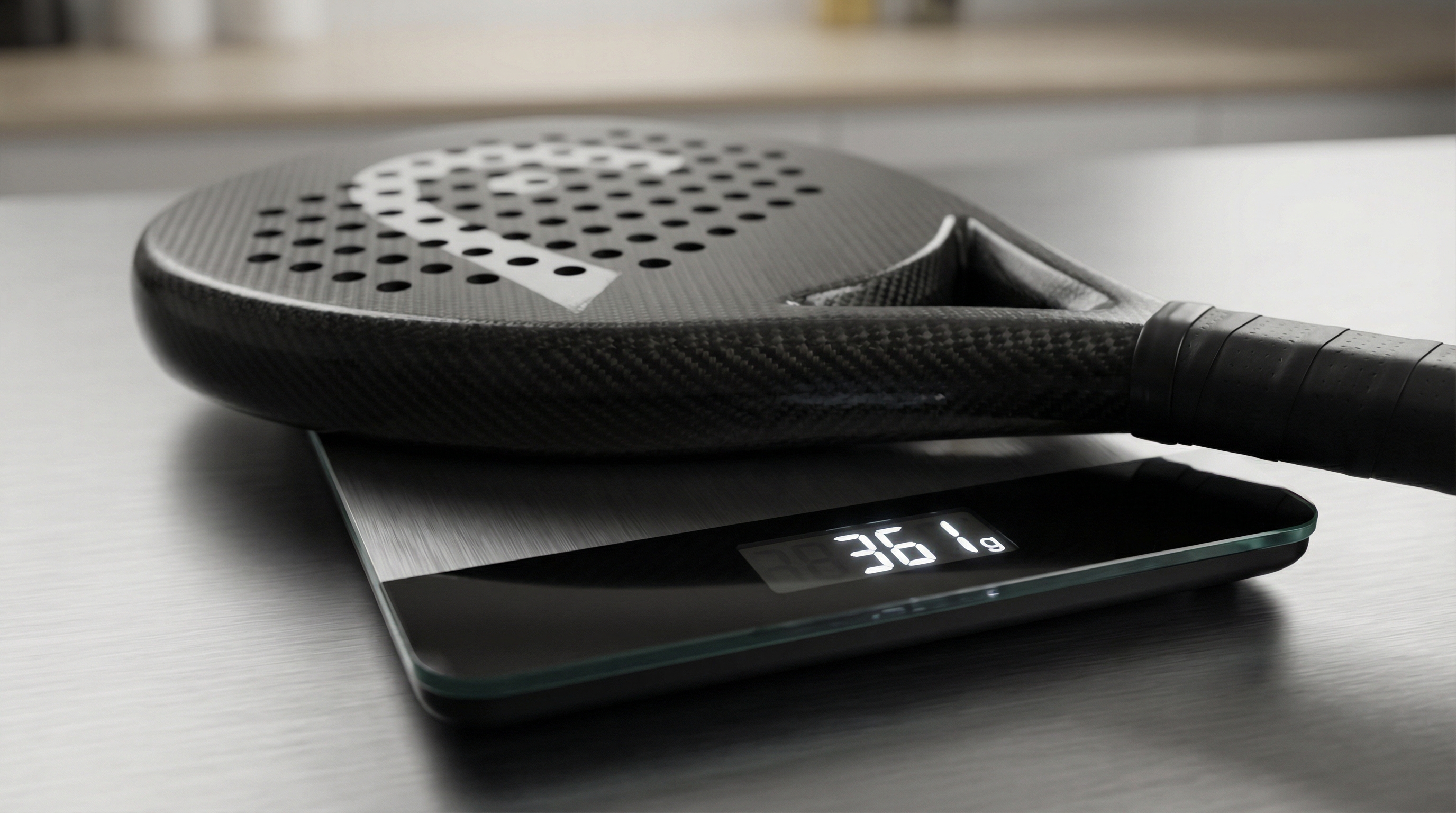 padel racket weight product photo index 2.jpeg