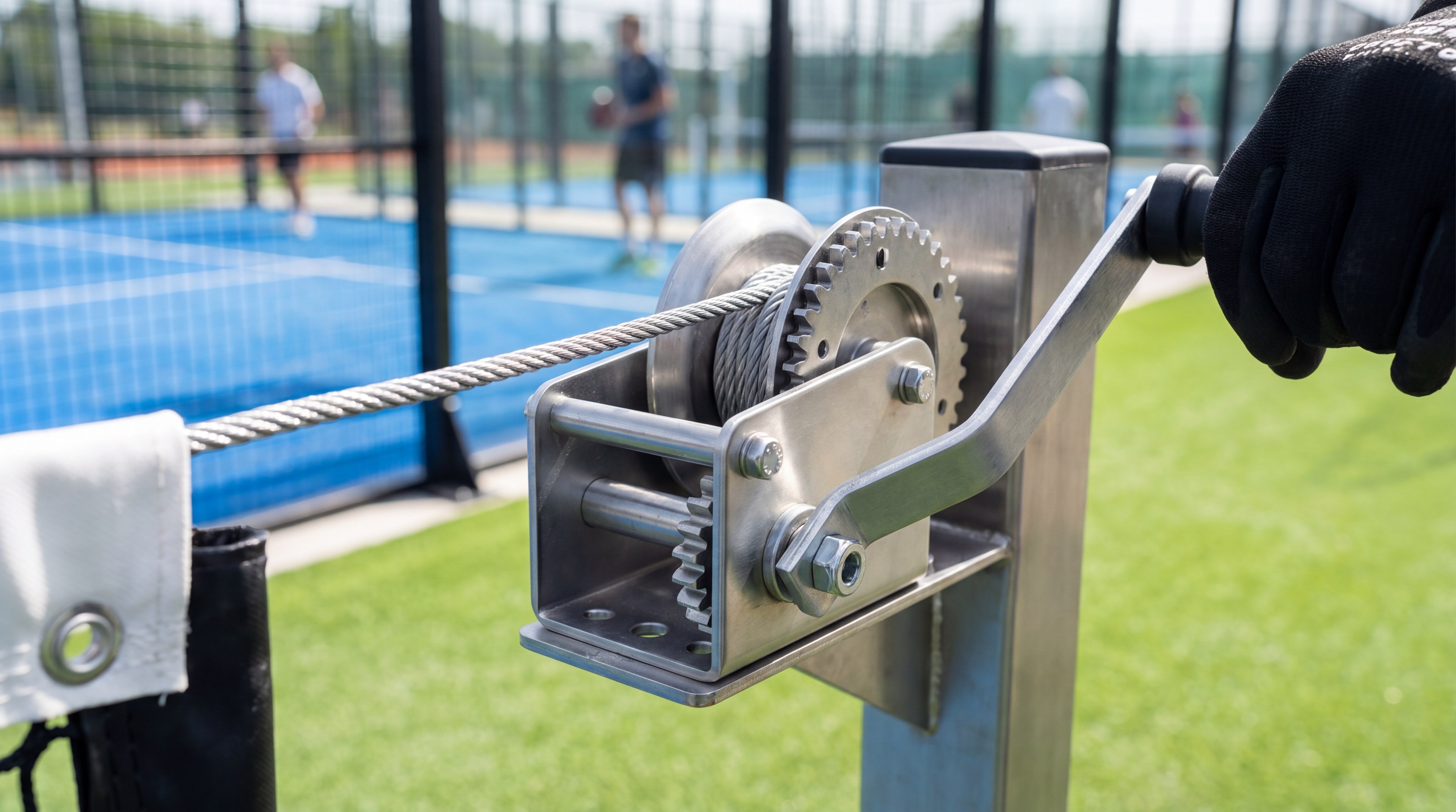 padel net tensioning mechanism