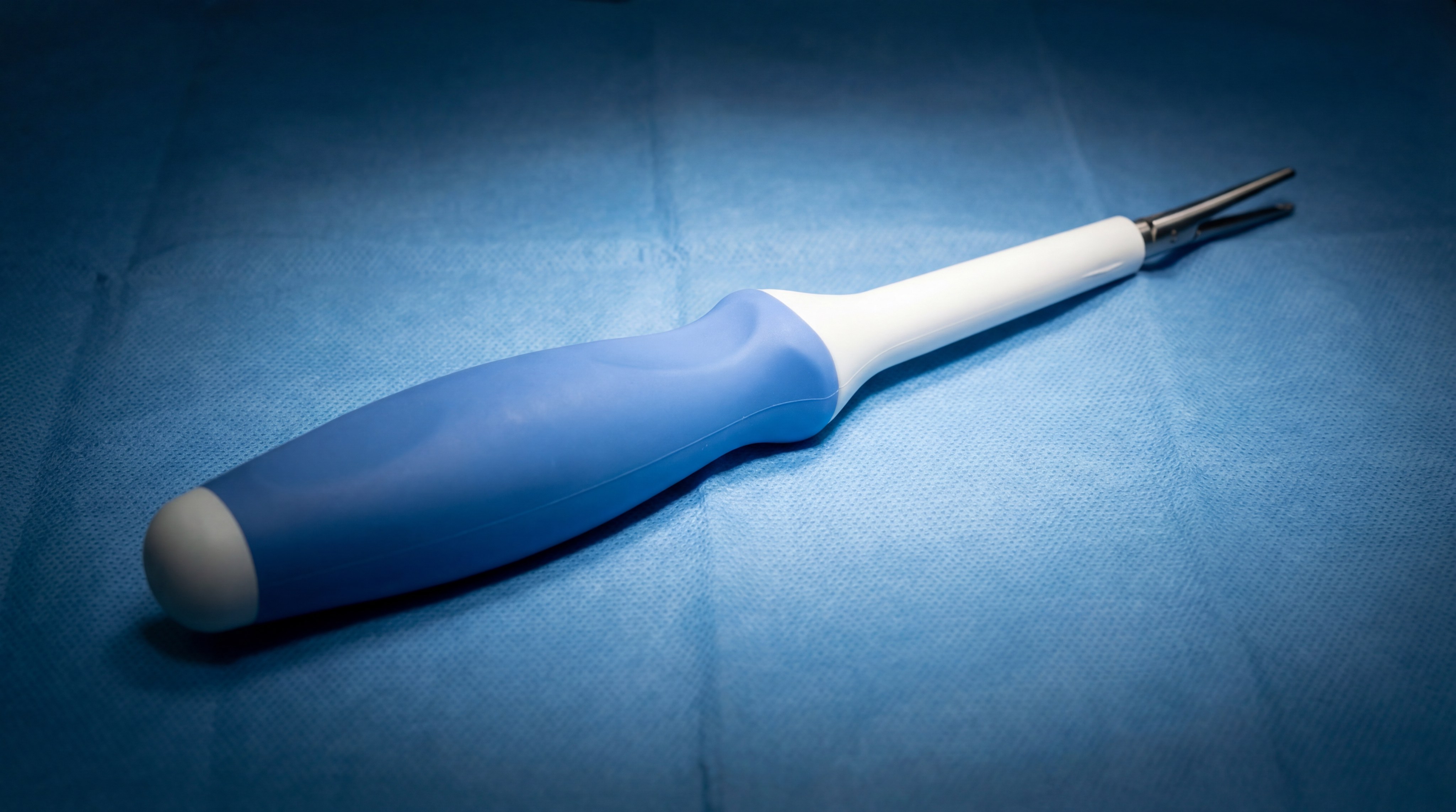 Surgical instrument handle