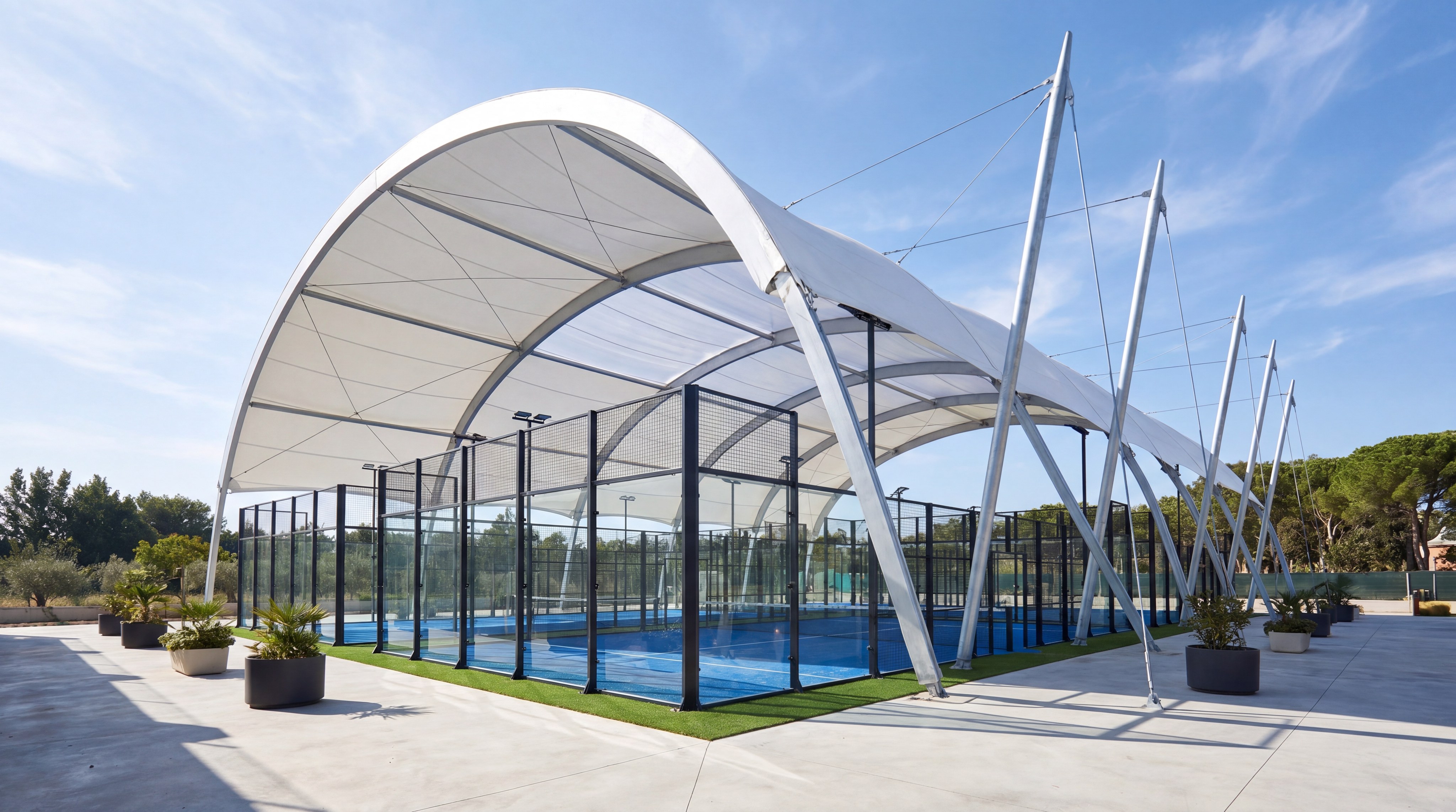 modern_padel_court_tensile_roof_index_8.jpeg