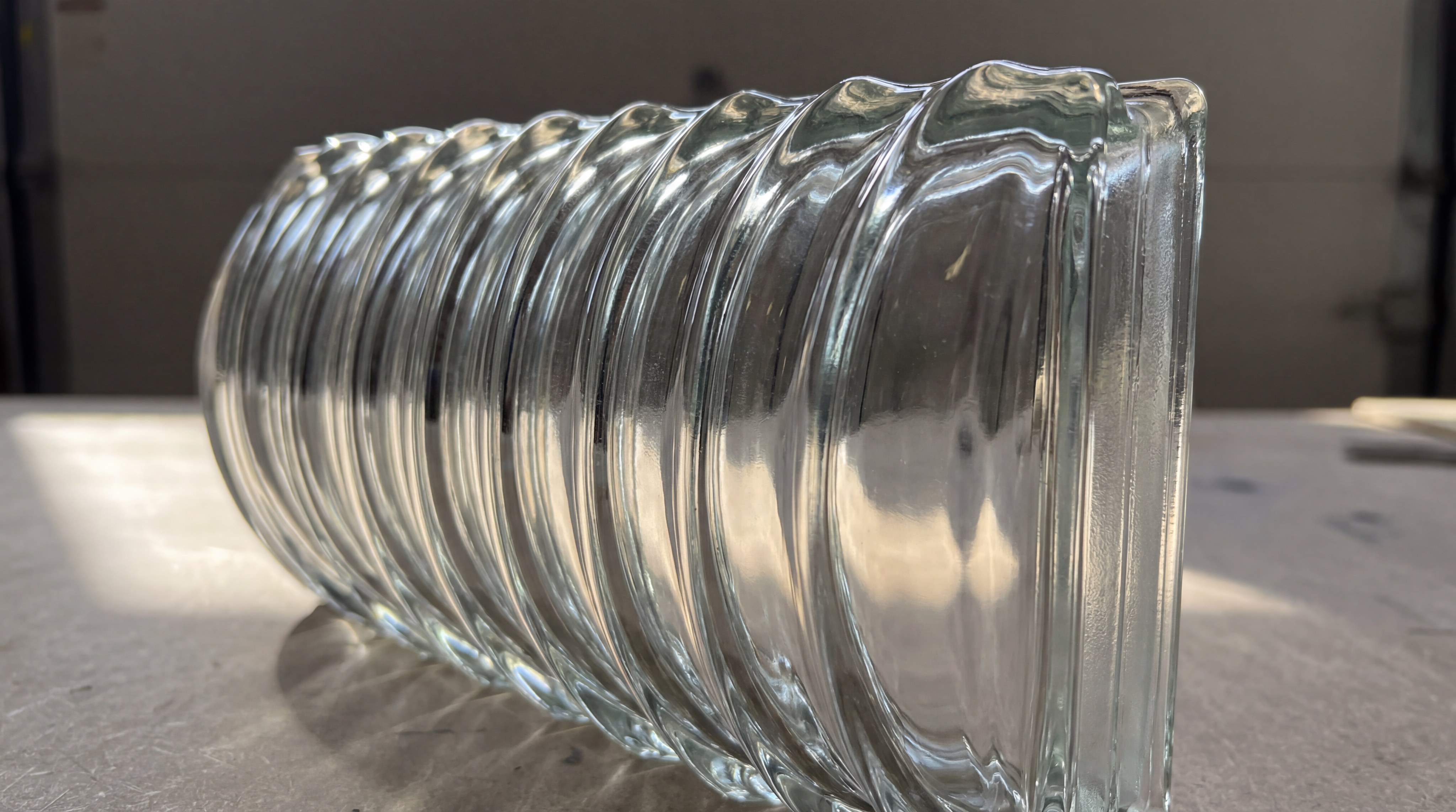 ribbed glass macro