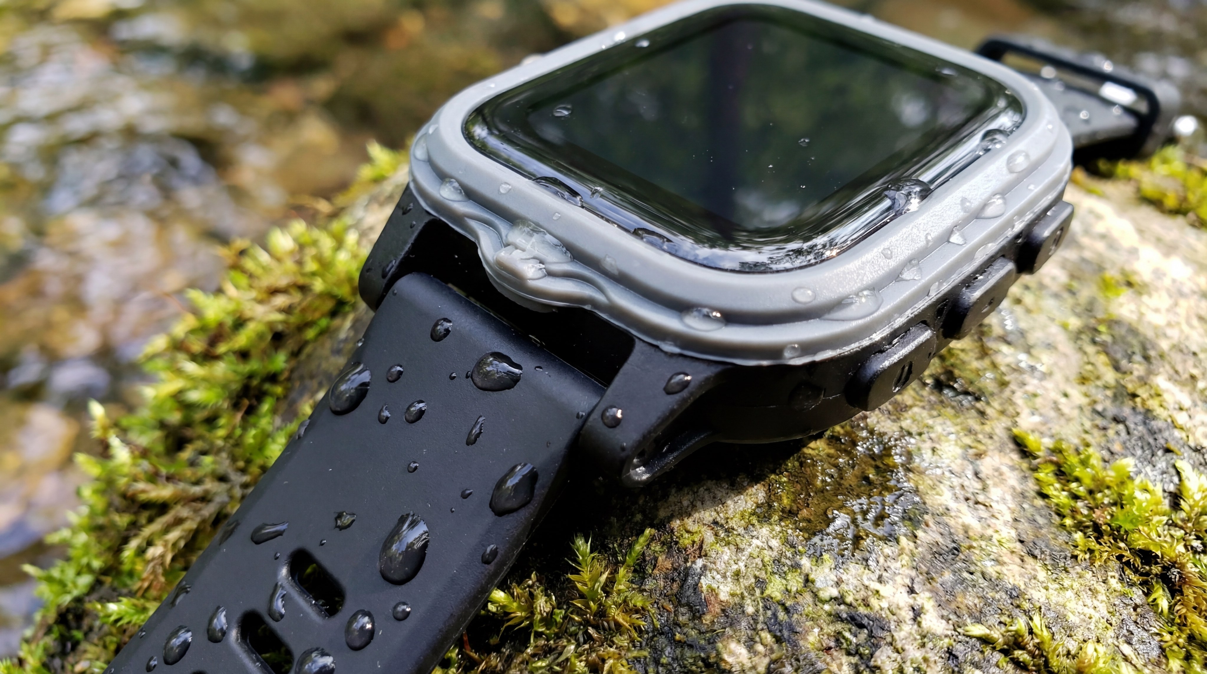 Waterproof smartwatch with high-quality LSR strap