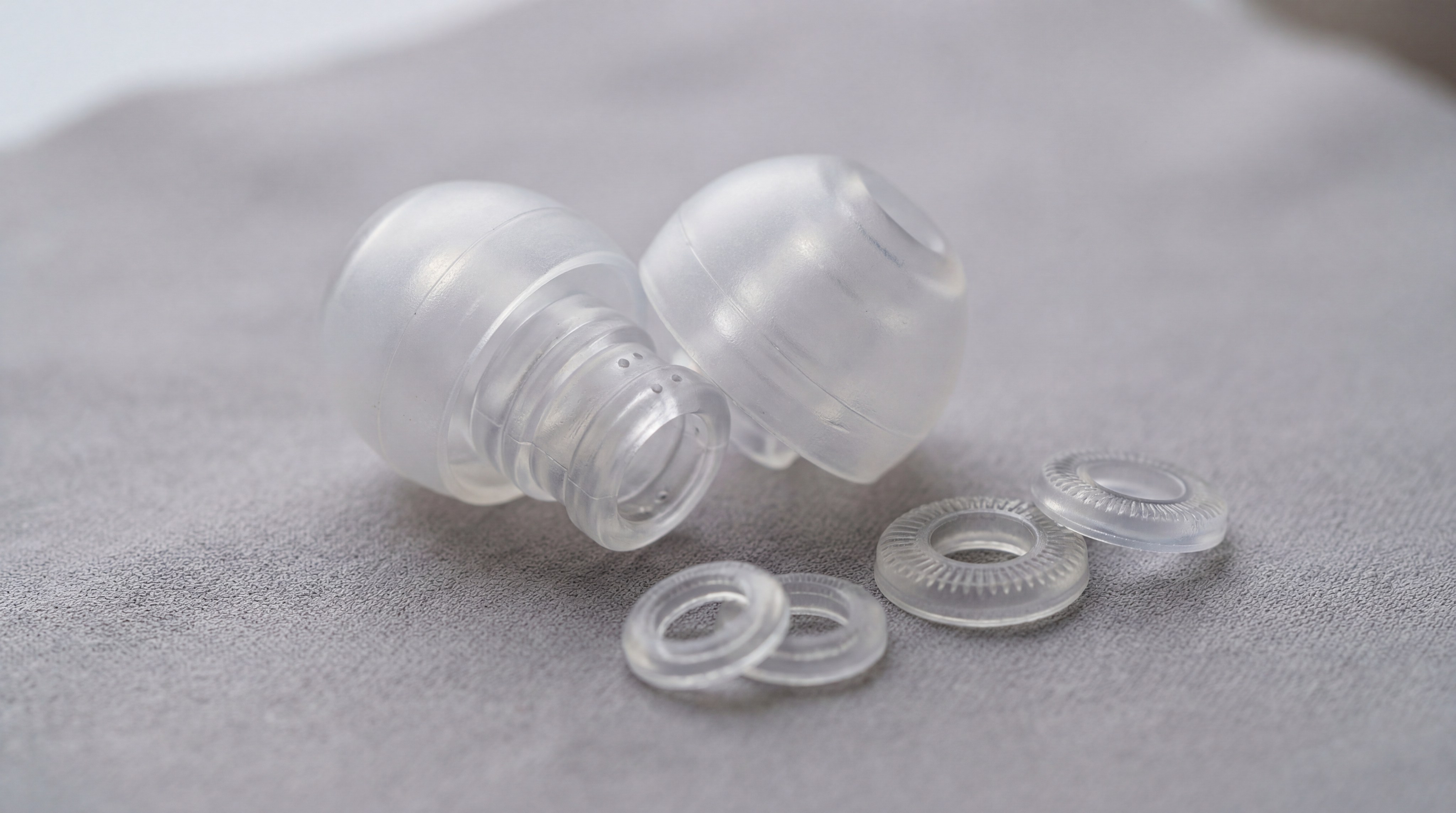 acoustic_silicone_ear_tips_closeup_index_7.jpeg