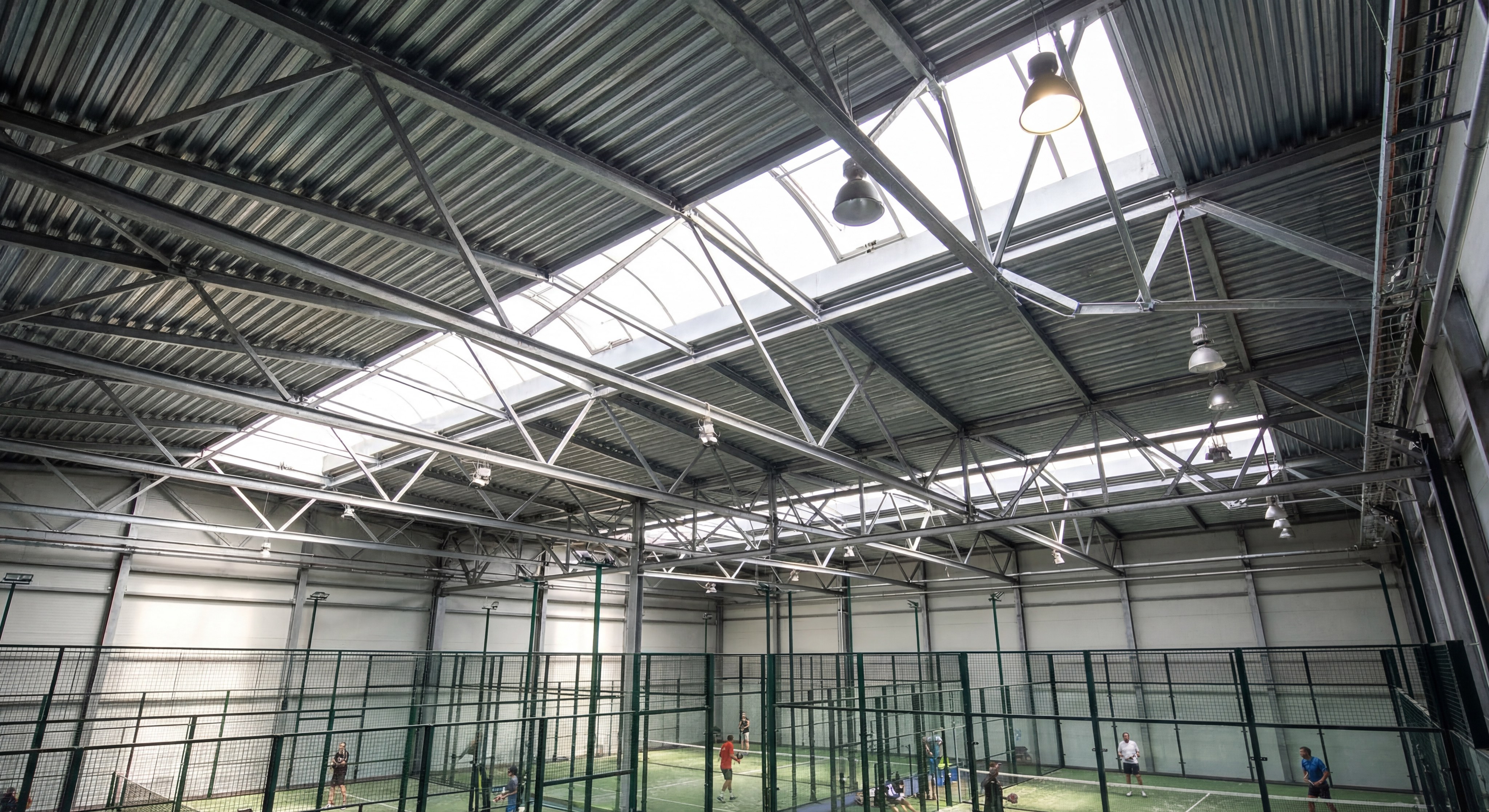 High-clearance steel roof